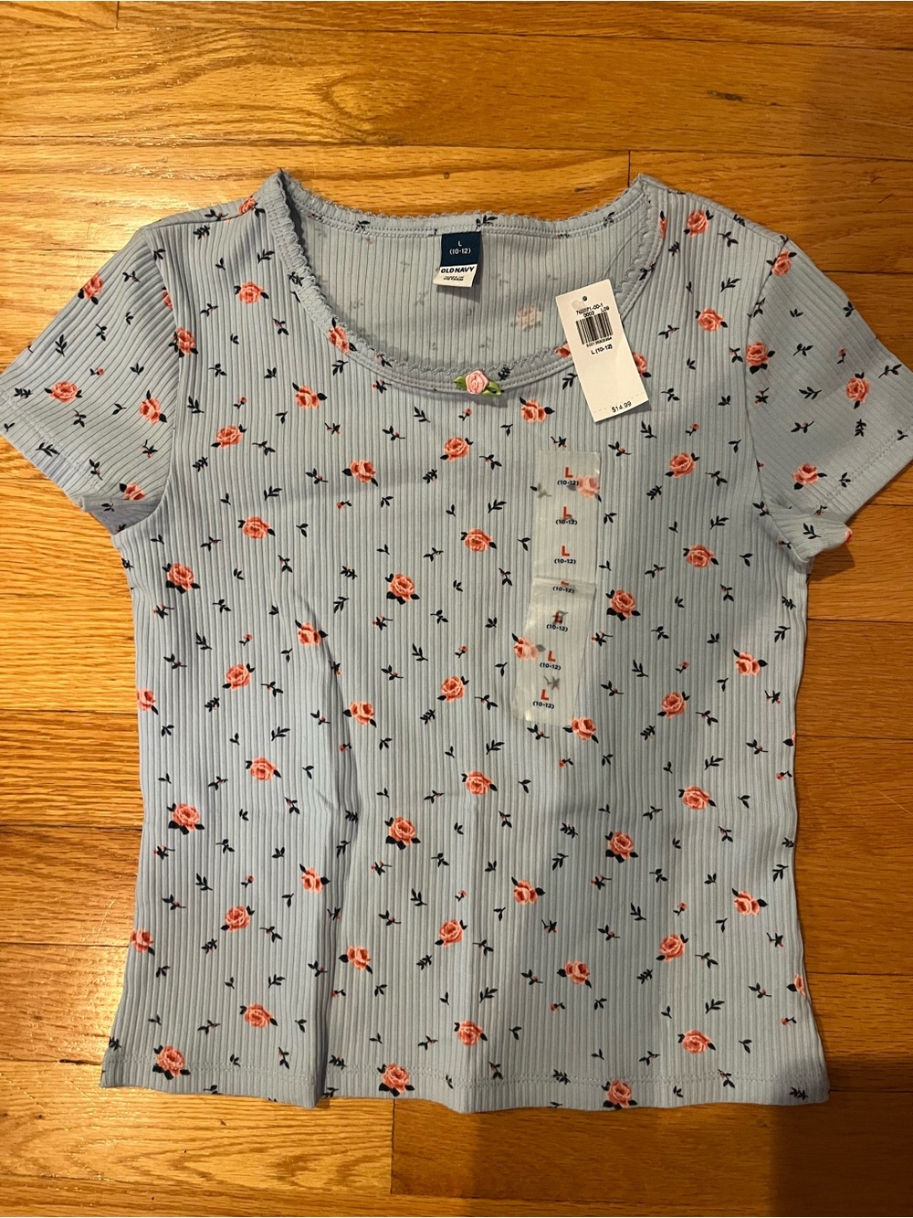 Old Navy Light Blue Ribbed Tee with Pink Rose Print